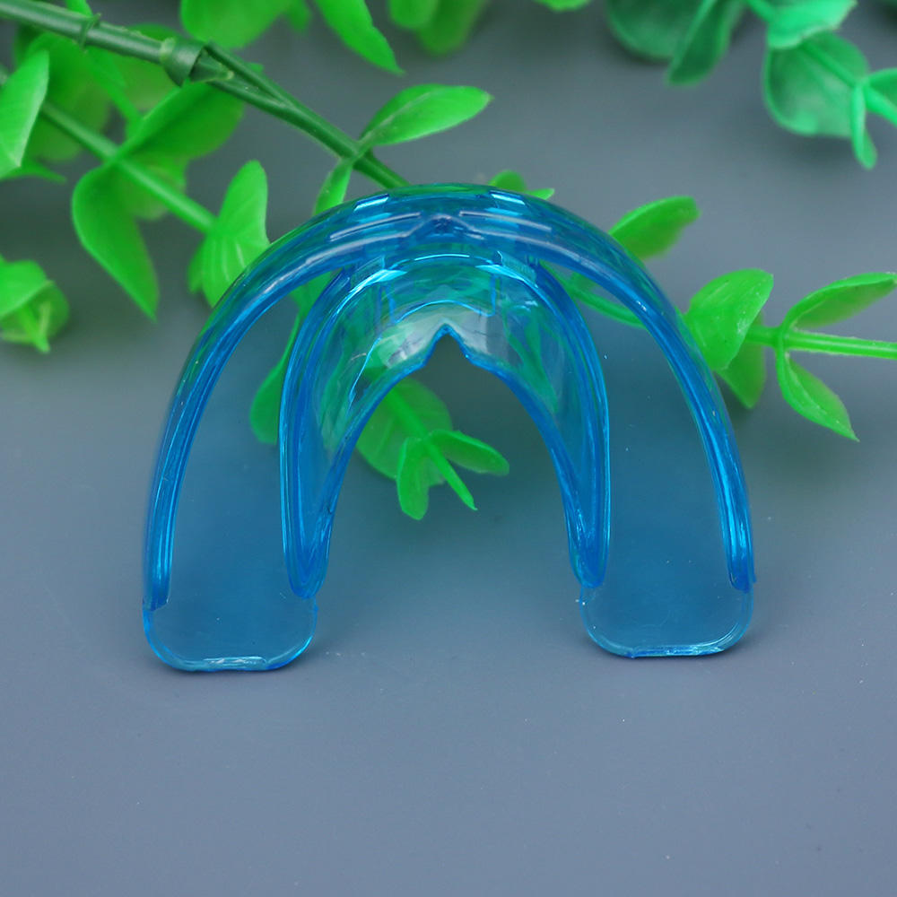 歯科矯正ブレース、シリコーン器具、調整器、感電ガード、歯リテ - Teeth Whitening Mouth Guard のレビューと価格